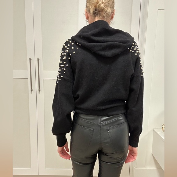 Zara sweater with pearl embellishments - Picture 2 of 6